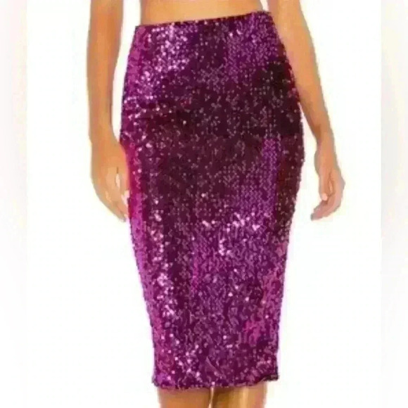 Michael Costello x Revolve fuchsia sequined pencil skirt. - Picture 2 of 5